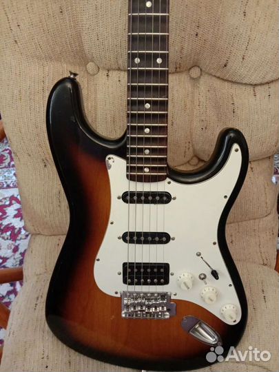 Гитара Фендер стратокастер