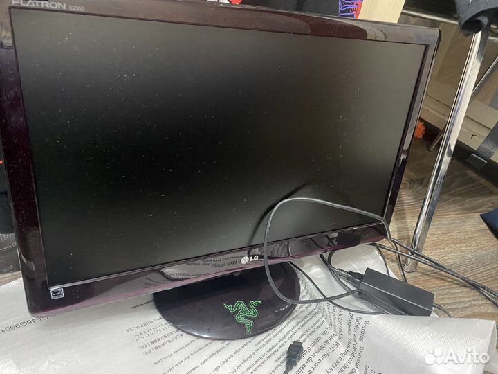 LG Flatron e2350