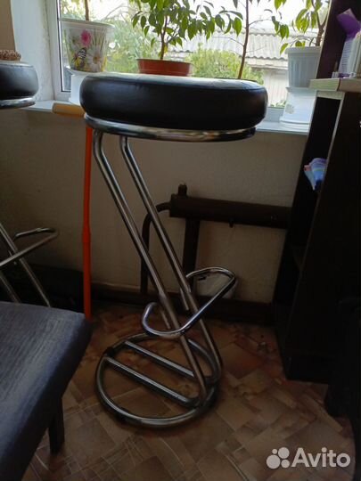 Барные стулья