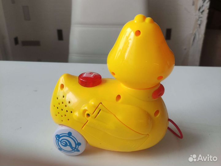 Музыкальная игрушка Утка