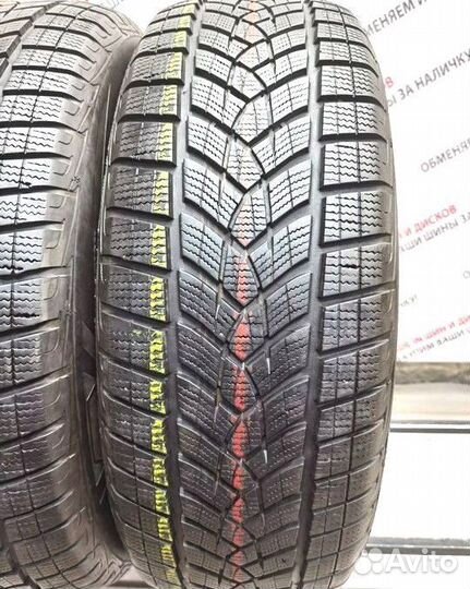 Goodyear UltraGrip Performance 235/60 R18 107H