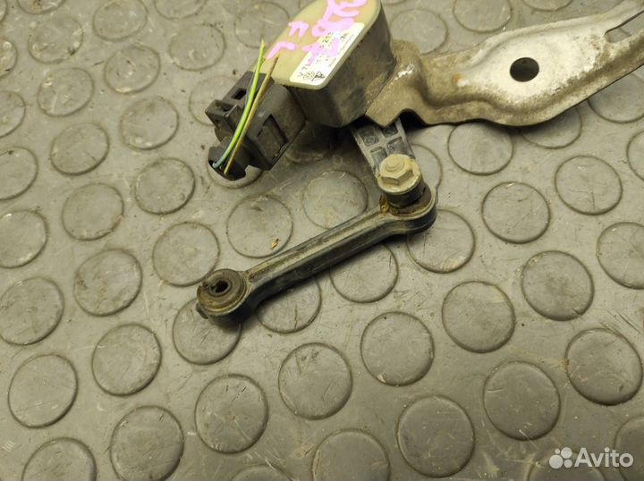 Датчик дорожного просвета Audi Q7 4L BAR 4.2 FSI