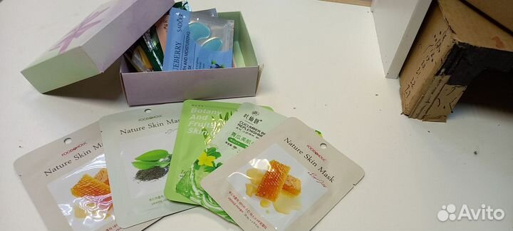 Подарочный набор для женщин(маски 5 шт +патчи 5 шт
