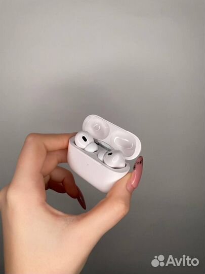 Новые AirPods Pro c Шумоподавлением