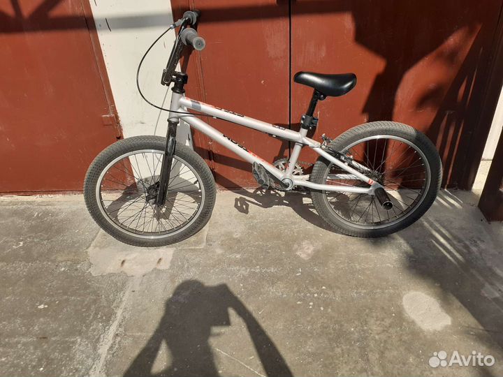 Трюковой велосипед bmx бу