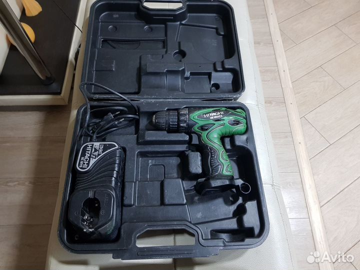 Шуруповерт hitachi 12v
