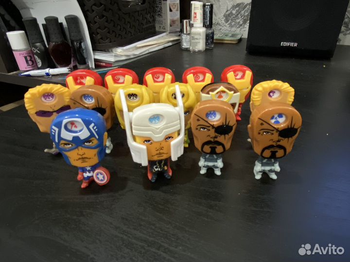 Киндеры Marvel Avengers Assemble 2014