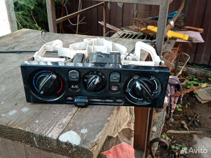 Блок управления климатом mazda bongo