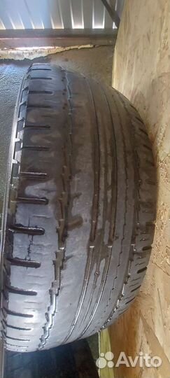 Nexen Roadian 571 235/65 R17 104K
