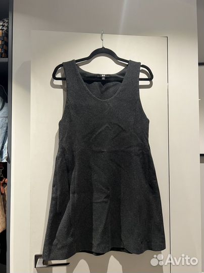 Uniqlo платье темно-серое