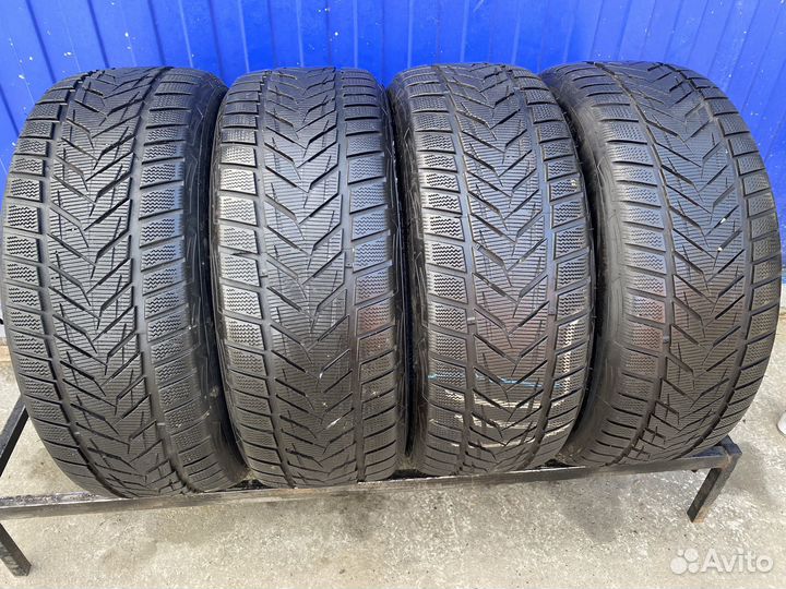 Vredestein Wintrac Xtreme S 255/45 R20