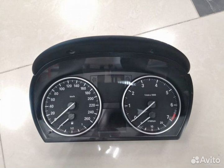 Панель приборов Bmw 318I E90 N46B20BZ 2011