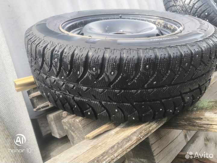 Bridgestone Ice Cruiser 7000S 195/65