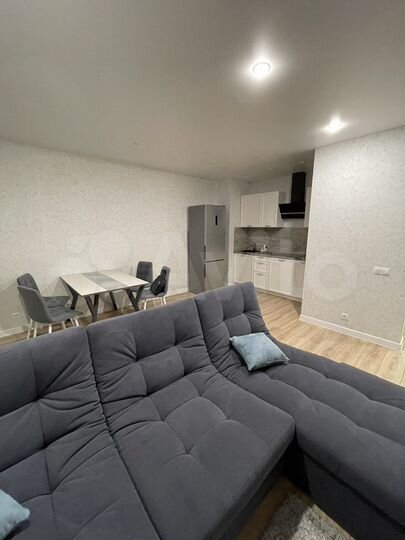 2-к. квартира, 57 м², 12/18 эт.