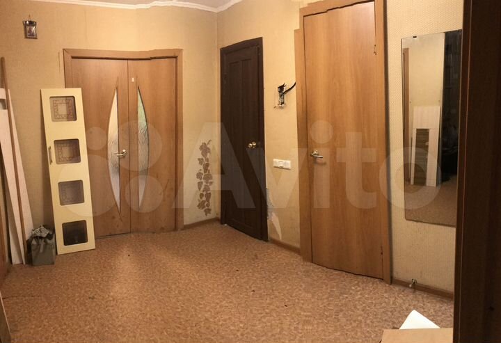 2-к. квартира, 57 м², 1/5 эт.