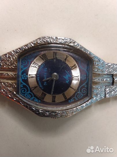 Часы женские Луч СССР на браслете