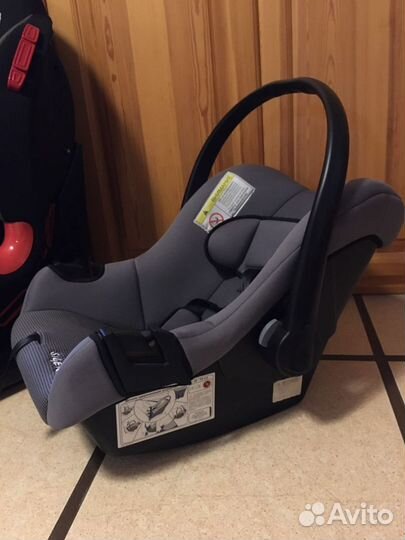Детское автомобильное кресло автокресло