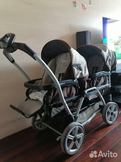 Коляска для двойни