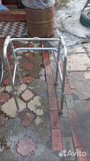 Ходунки для взрослых