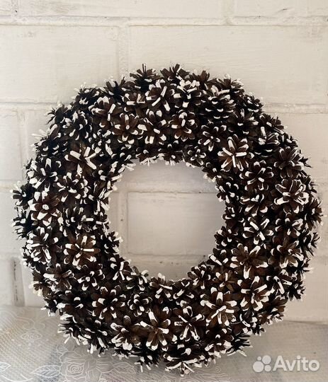 Новогодний декор Елка из шишек