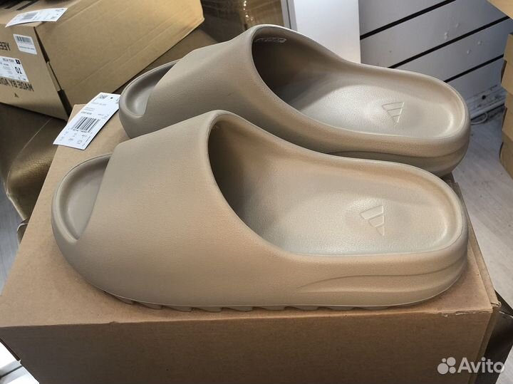 Adidas Yeezy Slide Pure