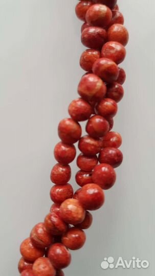 Бусы коралловые