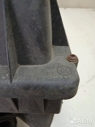 Корпус воздушного фильтра Opel Astra H Z14XEP 2010