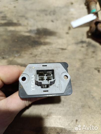 Ssangyong musso резистор отопителя