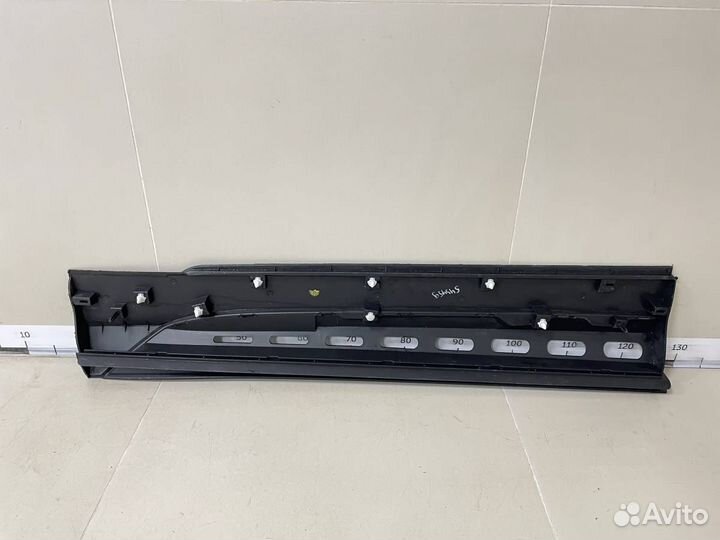 Накладка двери передней правой Volkswagen Tiguan 2