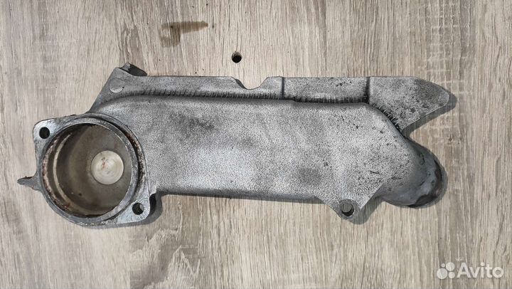 Корпус термостата Туарег