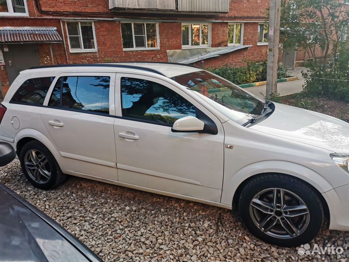 Opel Astra 1.4 МТ, 2009, 210 000 км