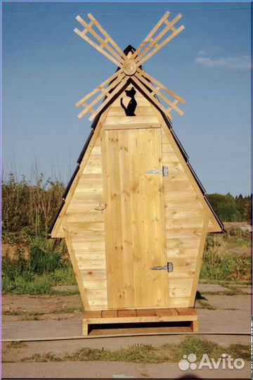 Дачный туалет с декором PEL