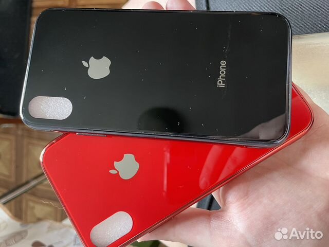 Чехлы на iPhone X/XS