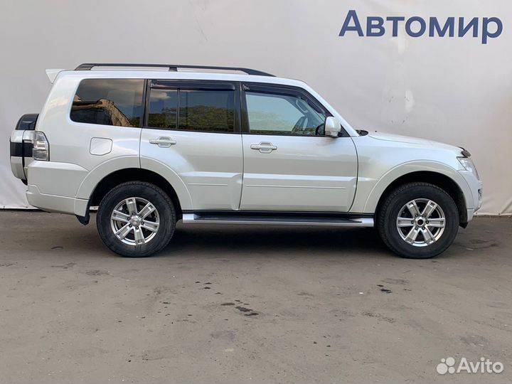Mitsubishi Pajero 3.0 AT, 2015, 108 135 км