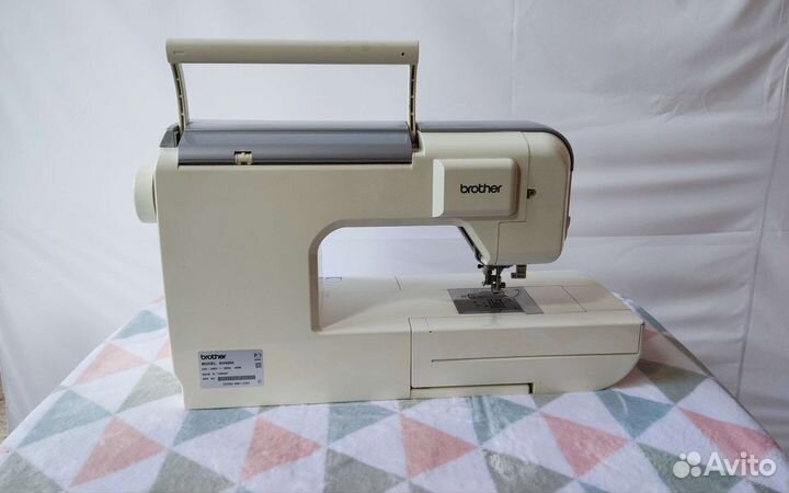 Швейно вышивальная машина Brother NV 4000