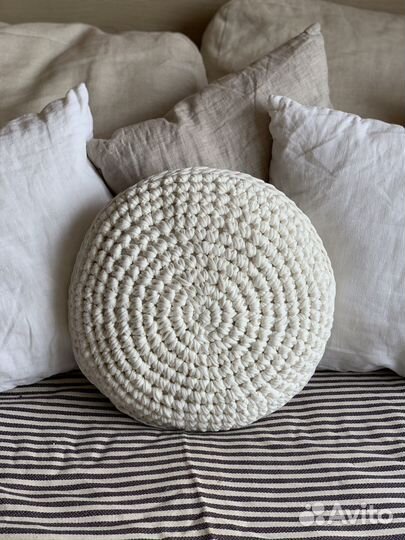 Подушка 35 см диаметр