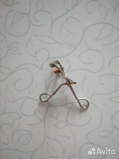 Щипцы для ресниц