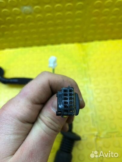 Проводка двери передняя левая Renault Duster HJD