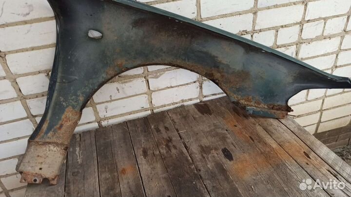 Крыло левое Mitsubishi Galant 7