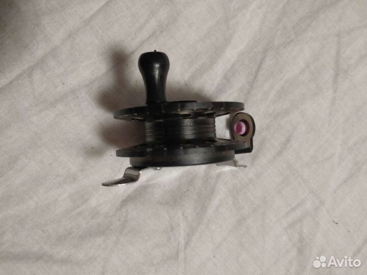 Катушка для зимней удочки рыбалки