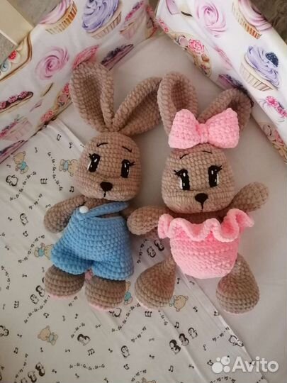 Мягкая игрушка заяц вязаный, девочка и мальчик