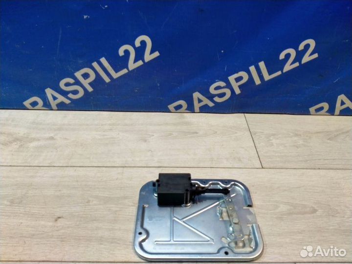 Замок крышки багажника Bmw X5 E53 M54B30 04/2003