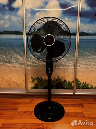 Вентилятор напольный.Tefal.С пультом
