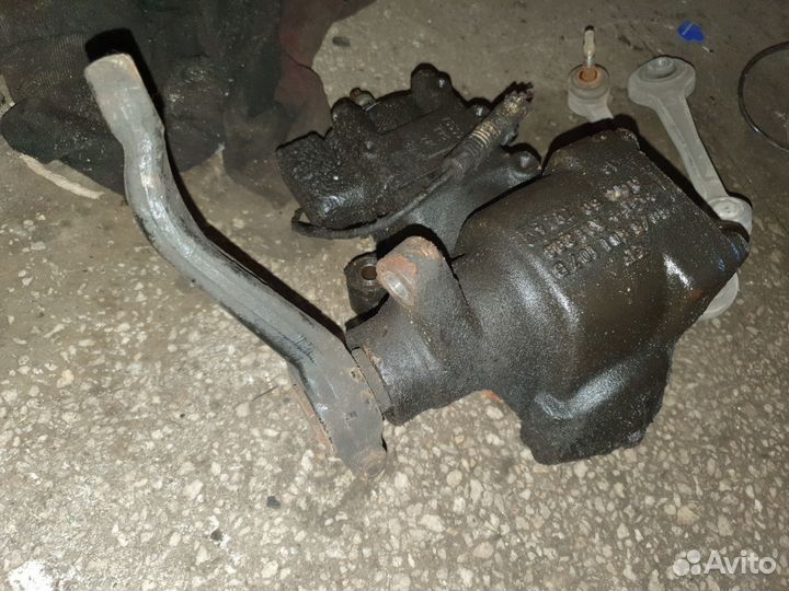 Рулевой редуктор бмв Е38