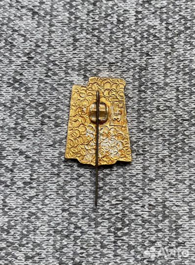 Значок - Баку - Азербайджан. Герб