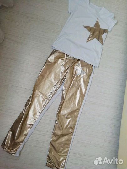 Костюм женский. Новый