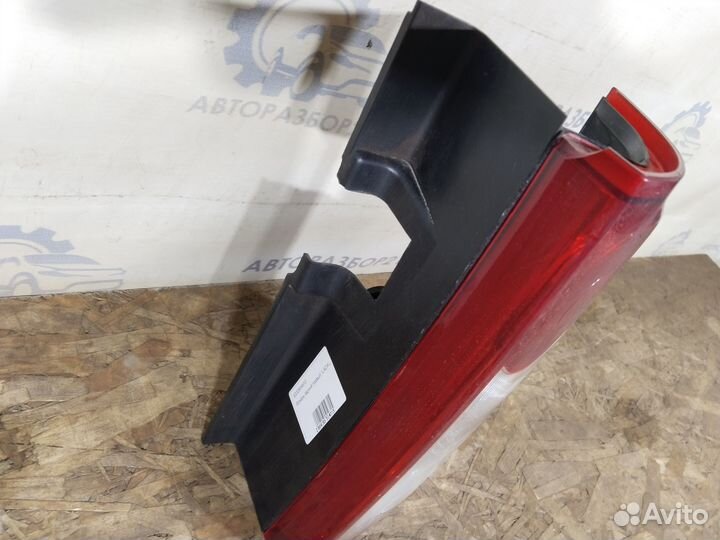 Фонарь задний правый LADA Largus