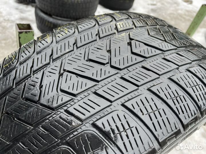 Pirelli Scorpion Winter 275/45 R21