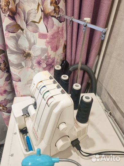 Оверлок для швейной машины