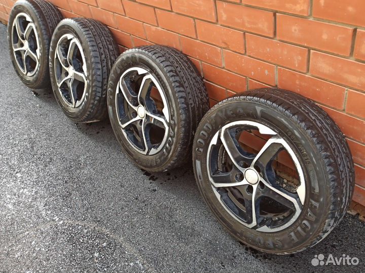 Летняя резина 195 60 r15 на литых дисках
